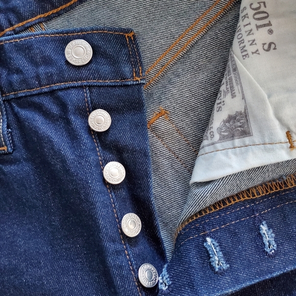 Levi's Skinny Jeans - Picture 7 of 7